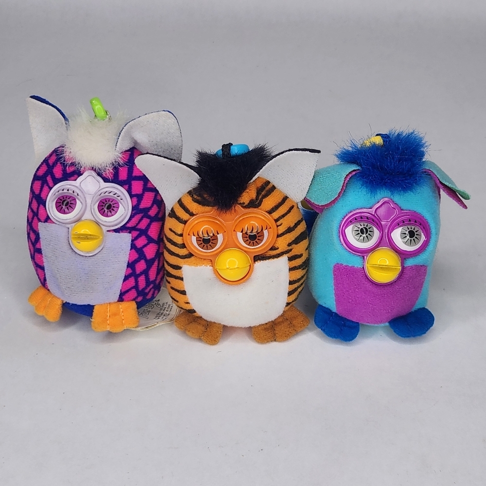 Vintage 2000 McDonald's Furby Happy Meal Toy Keychain Clips